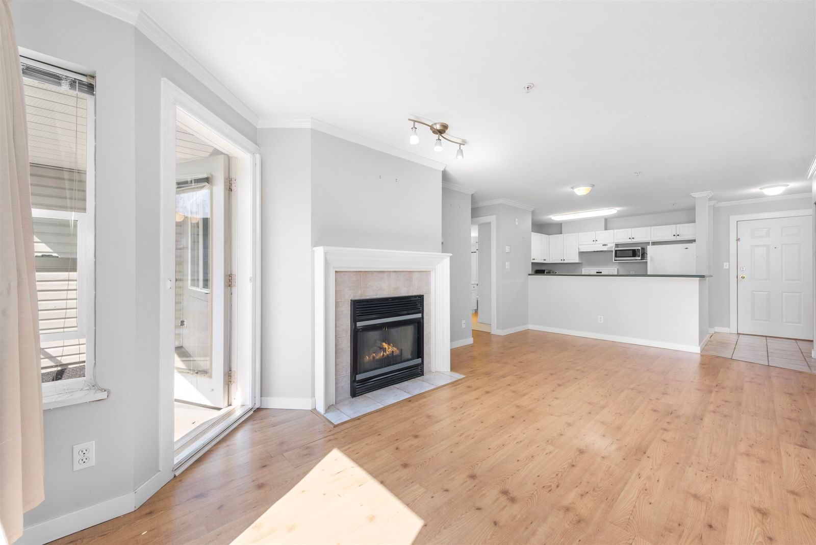 Listing Image 17