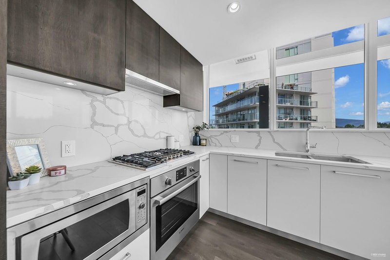 807 - 567 Clarke Road, Coquitlam, V3J 0K7 | Image 2