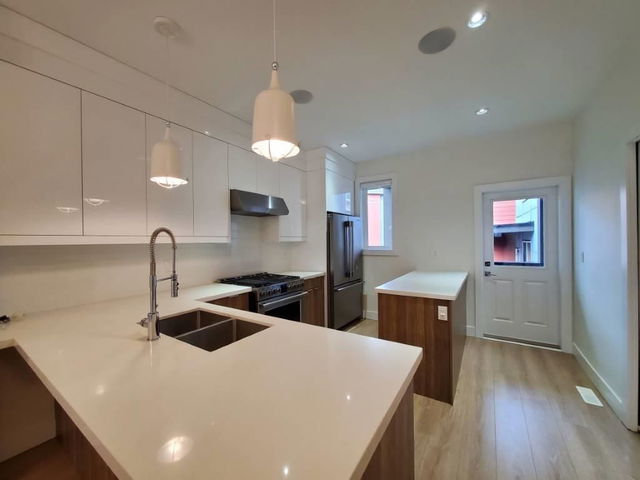 1670 160 Street