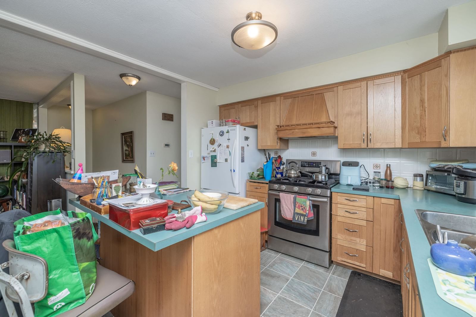 Listing Image 11