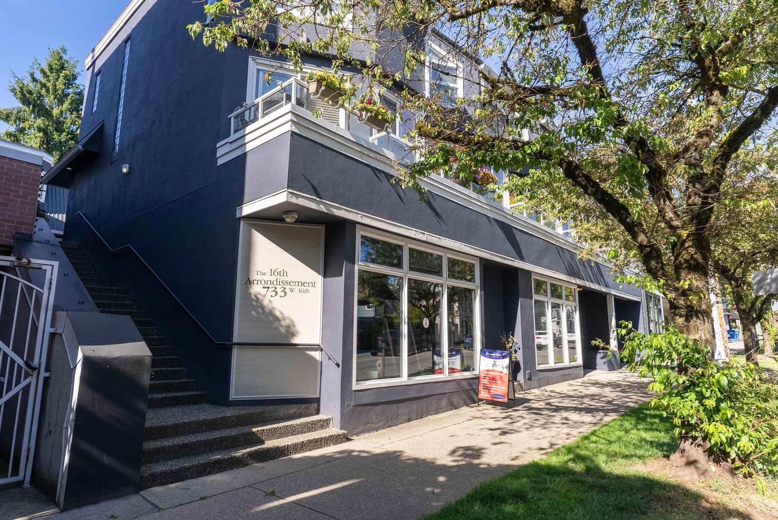 Listing Image 1