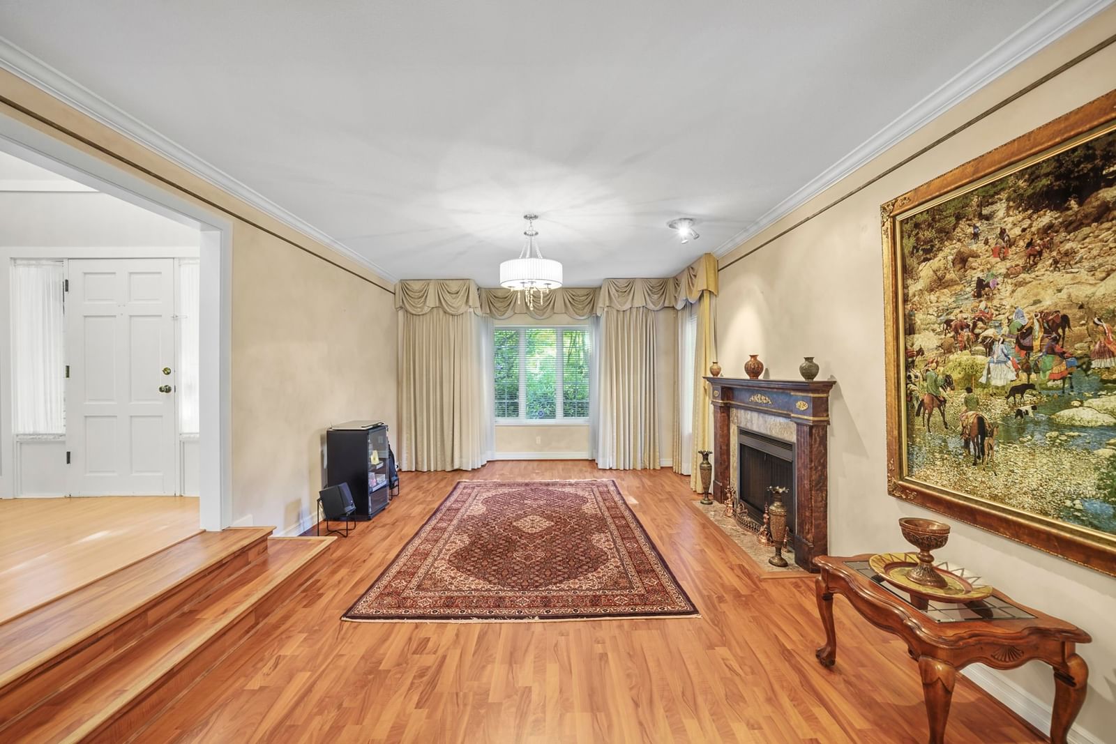 Listing Image 5