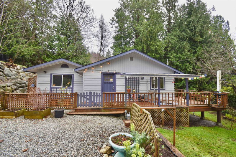 776 Geddes Road, Roberts Creek, British Columbia