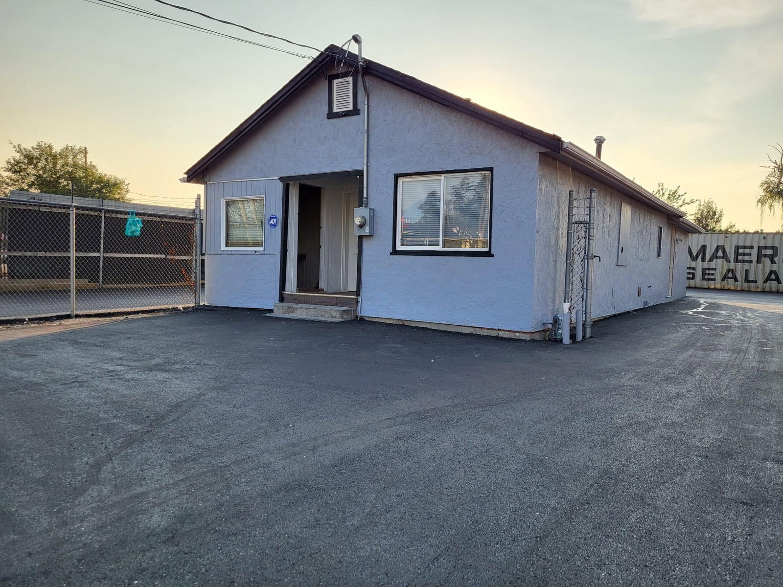 Listing Image 14