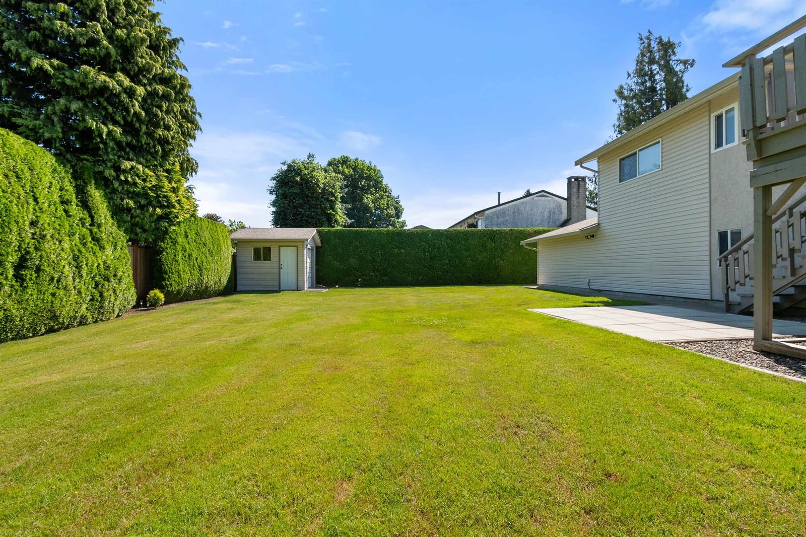 Listing Image 8