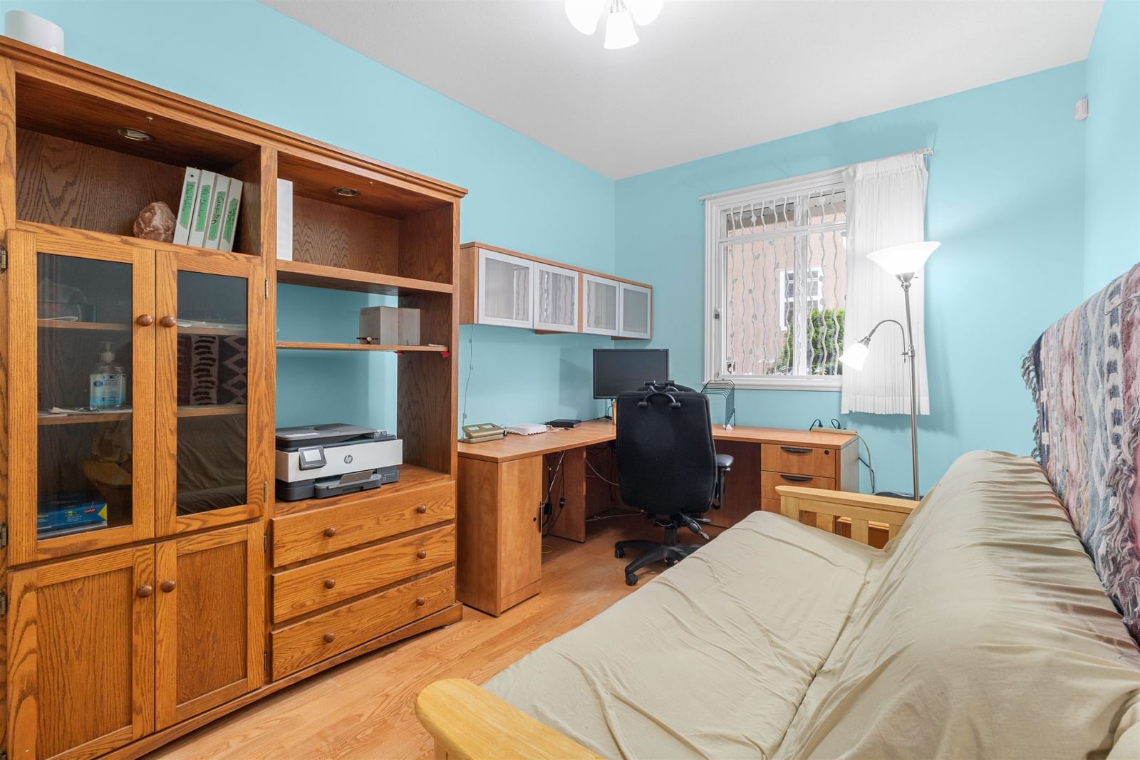 Listing Image 12