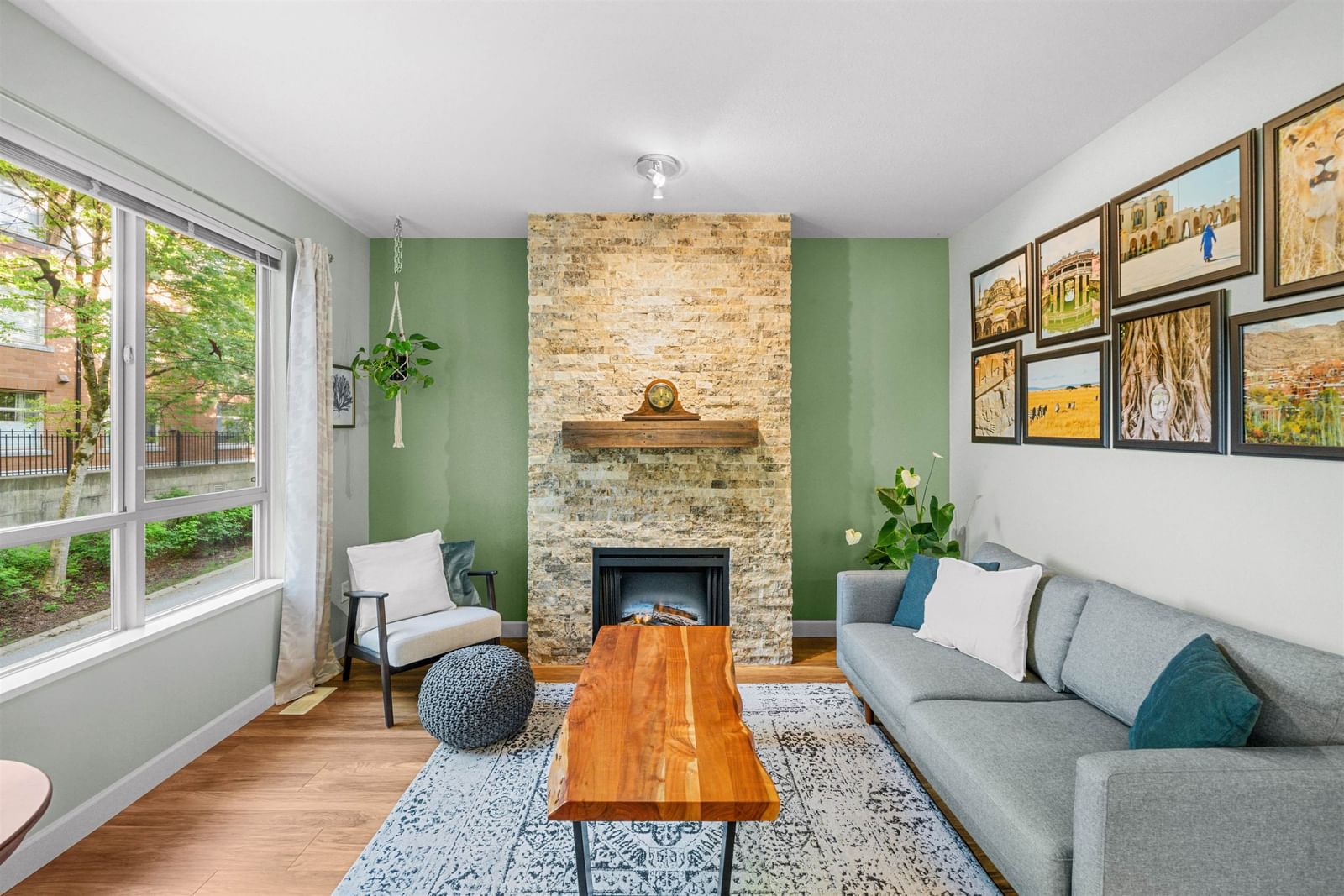 Listing Image 13