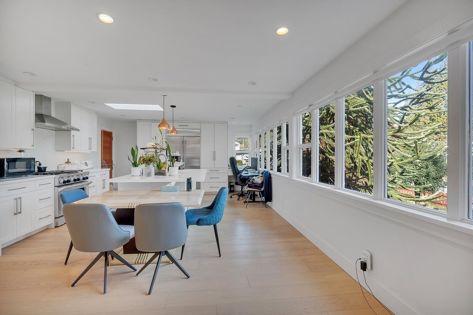 Listing Image 25
