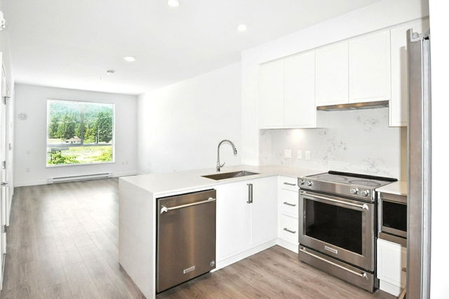 208 - 700 Clarke Road