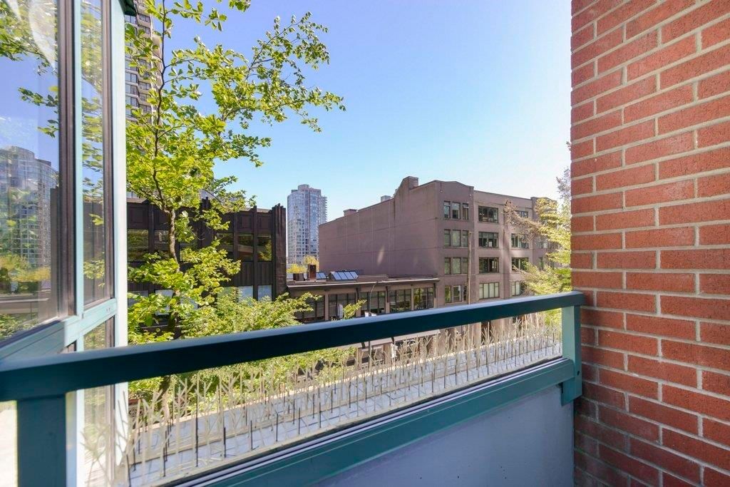 Listing Image 19