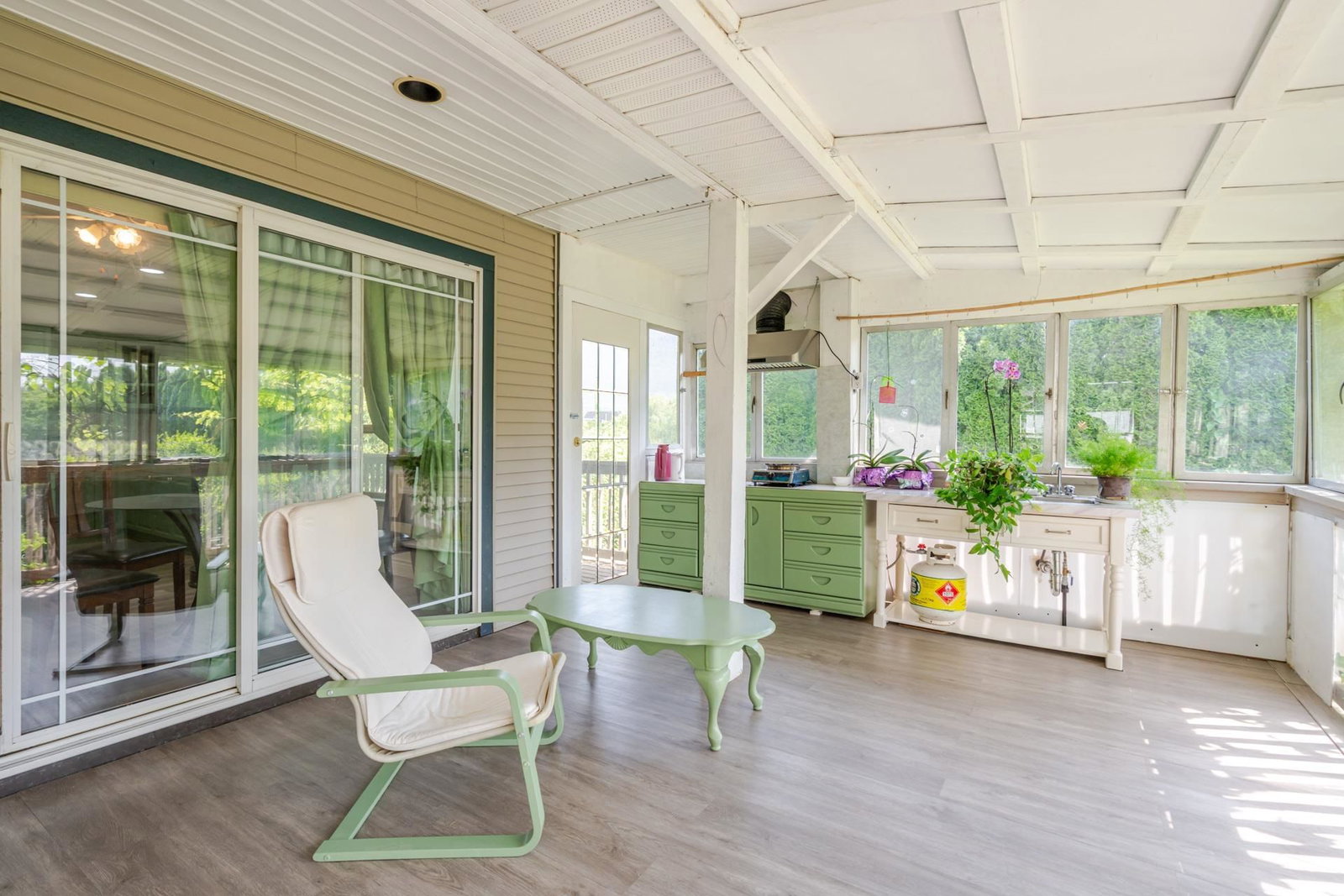 Listing Image 15