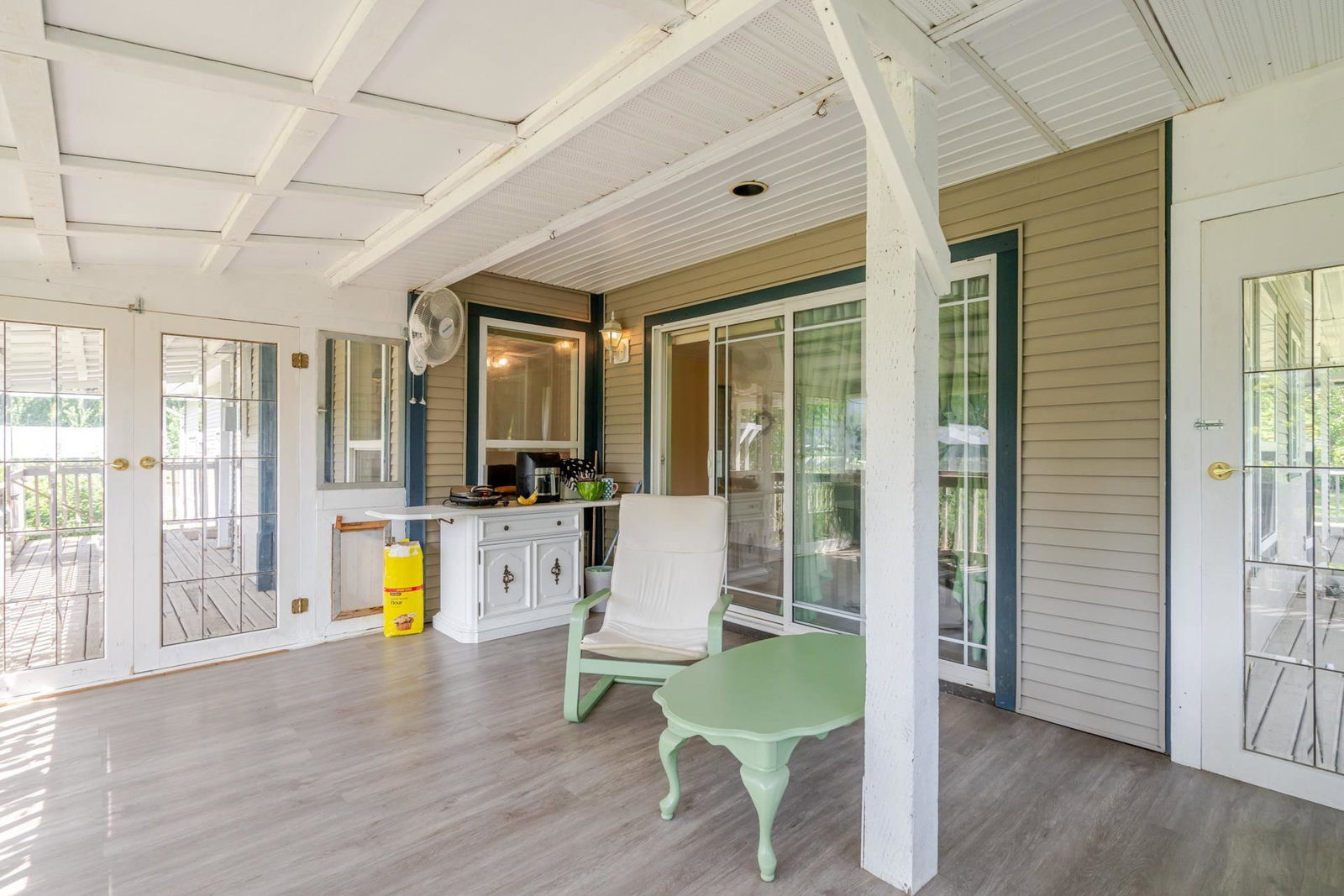 Listing Image 16