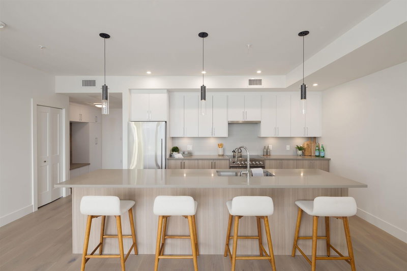 307 - 3405 Mamquam Road, Squamish, V8B 1E4 | Image 2