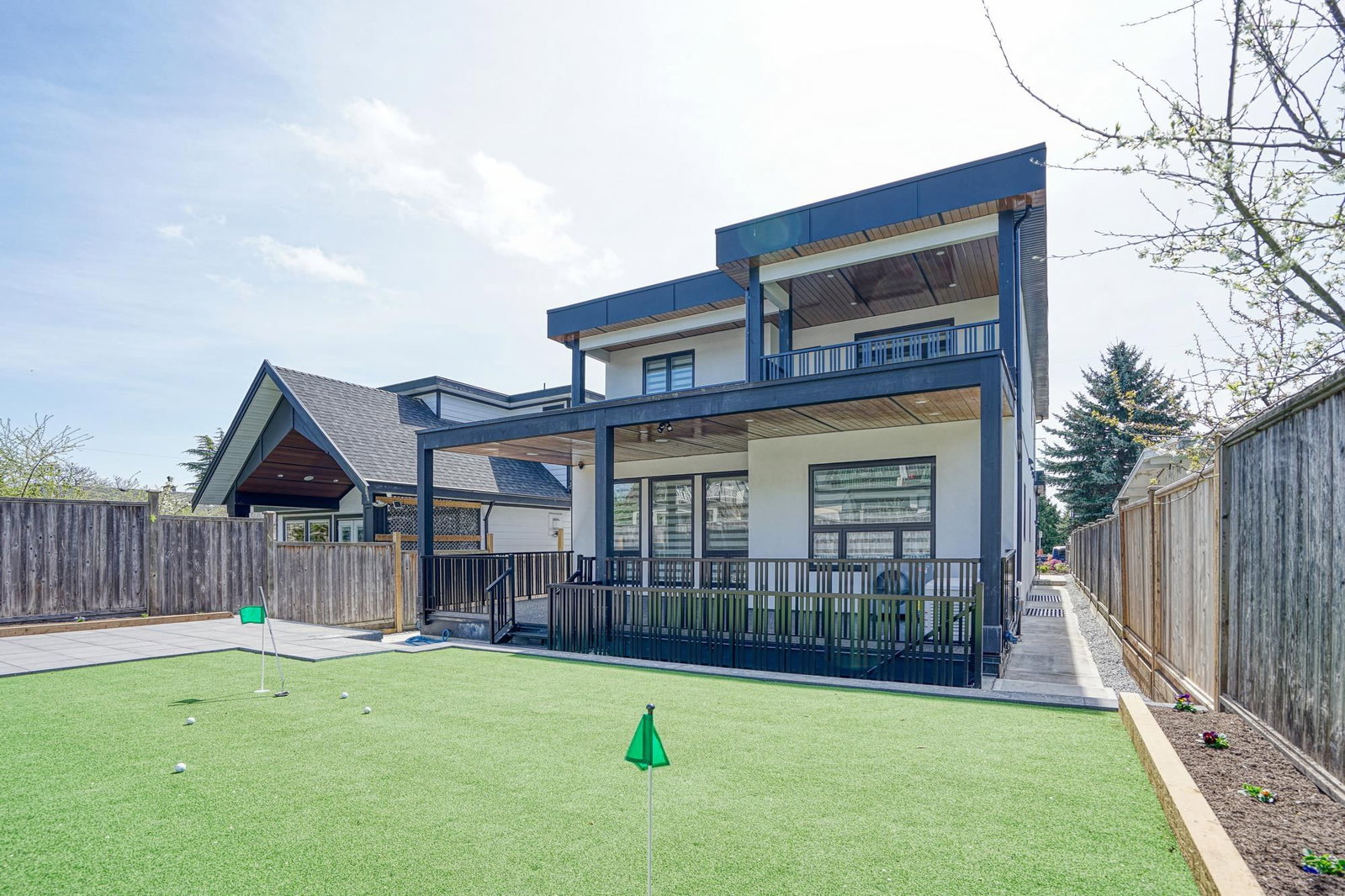 Listing Image 18