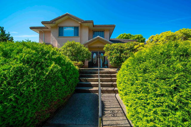 5619 Hankin Drive