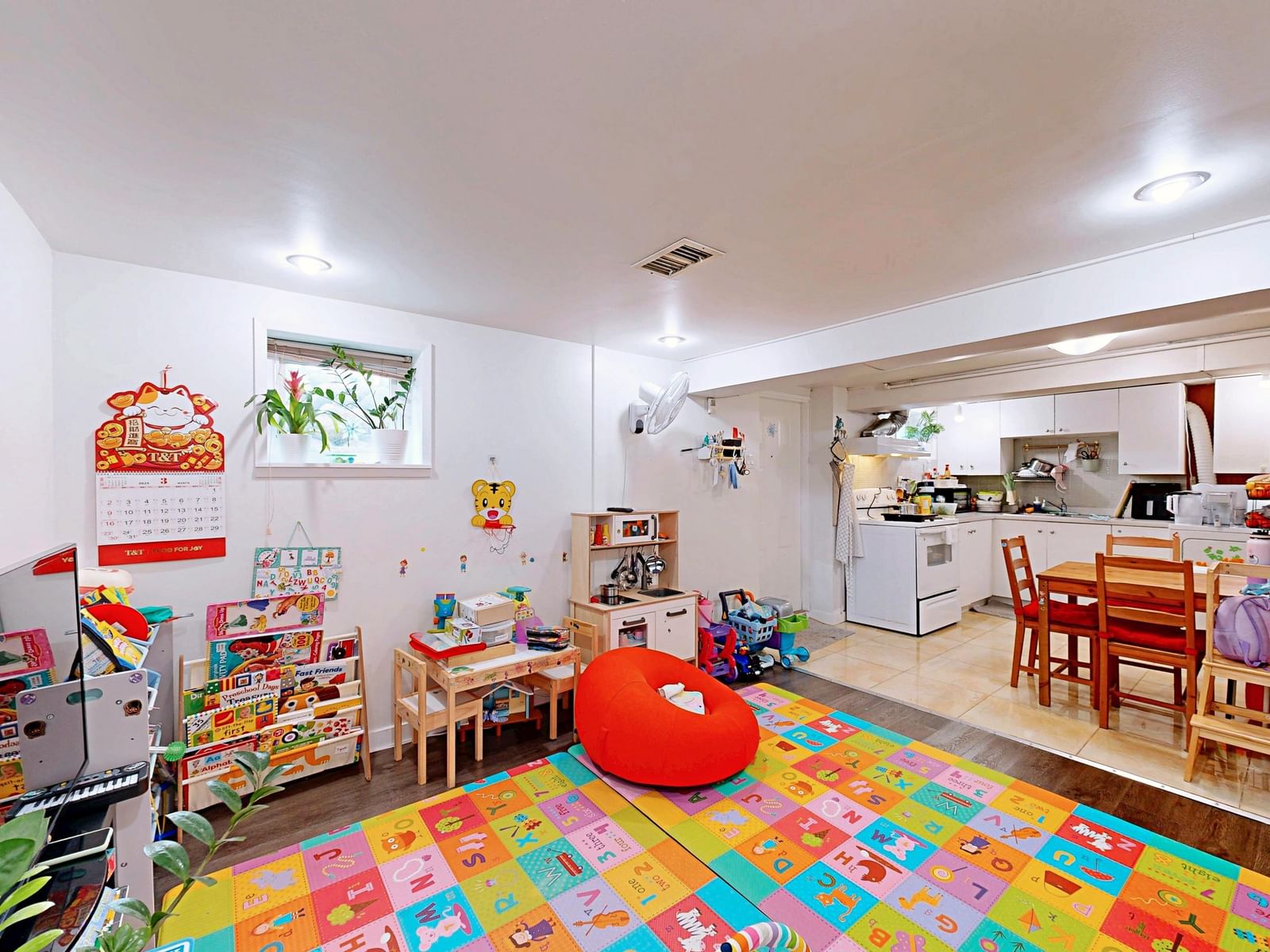 Listing Image 19