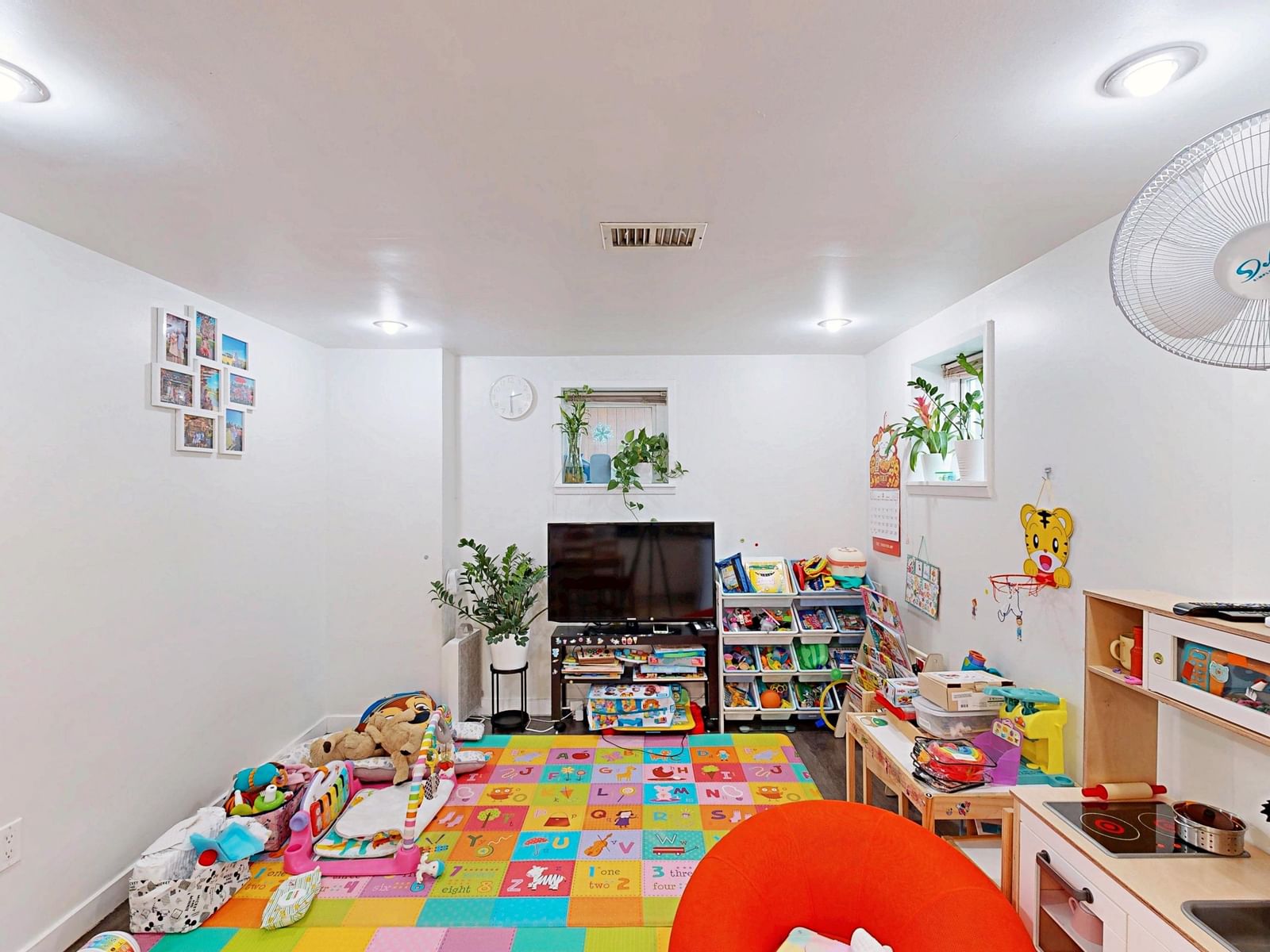 Listing Image 20