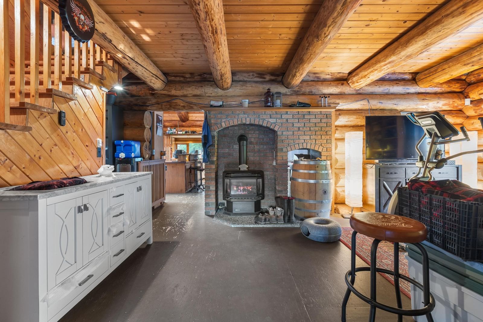 Listing Image 10