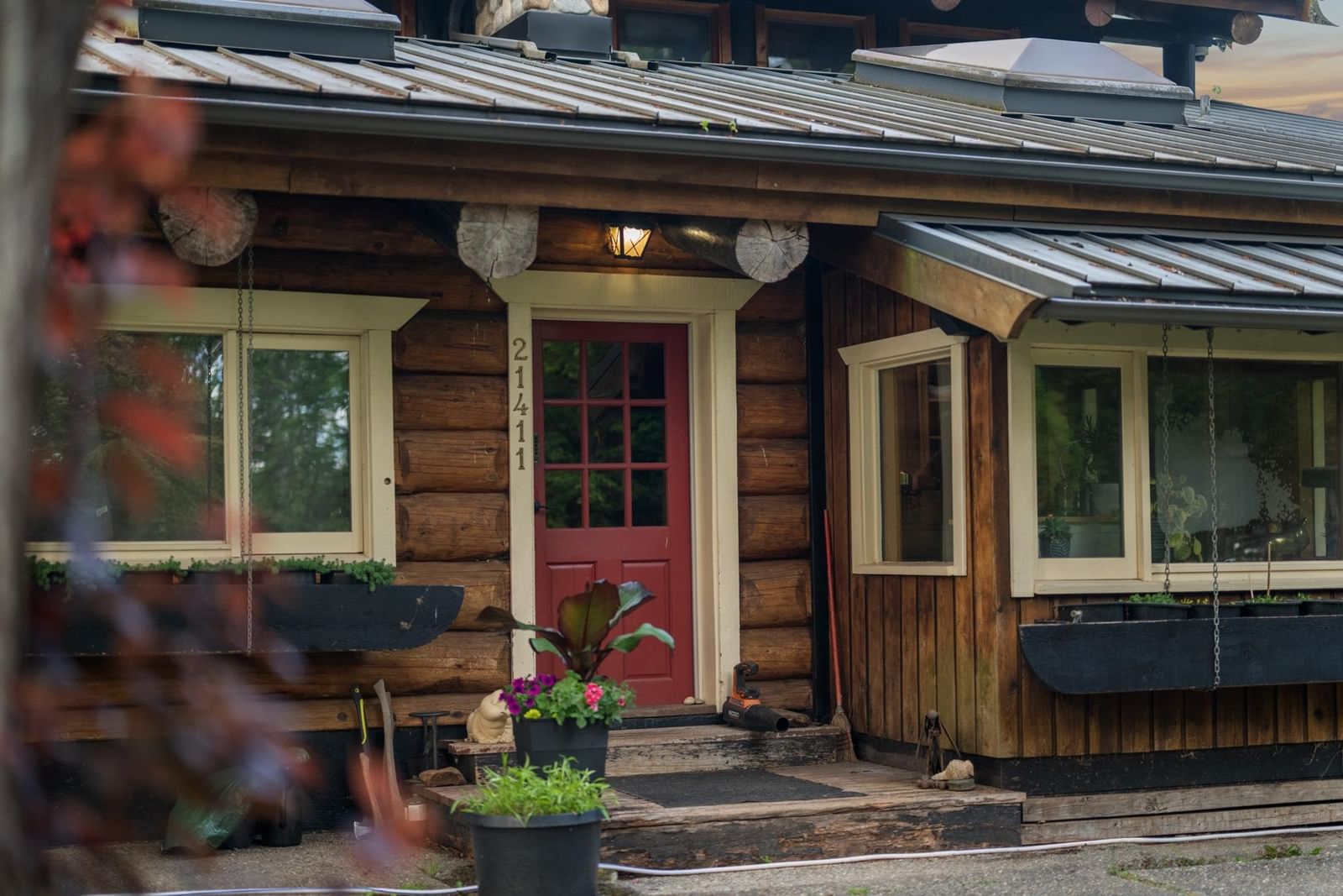 Listing Image 4