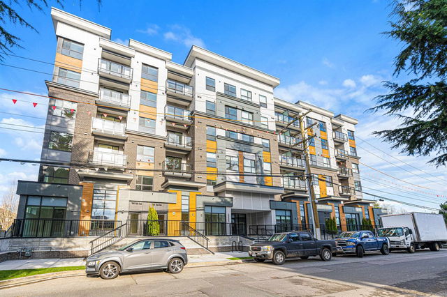 401 - 20695 Eastleigh Crescent
