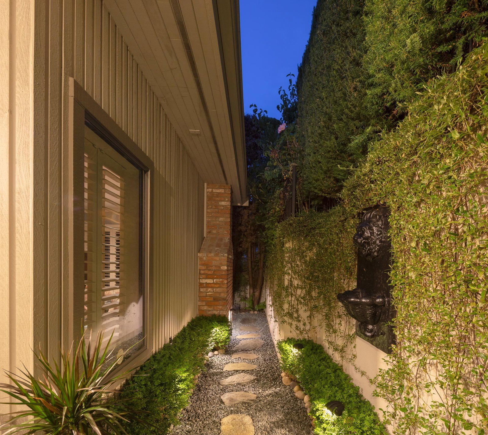 Listing Image 37