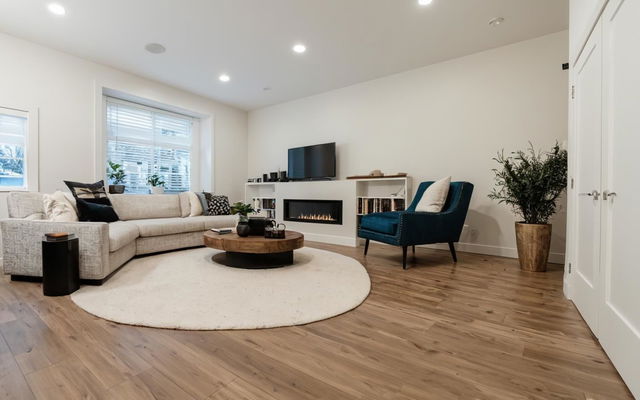 16 - 5960 142nd Street