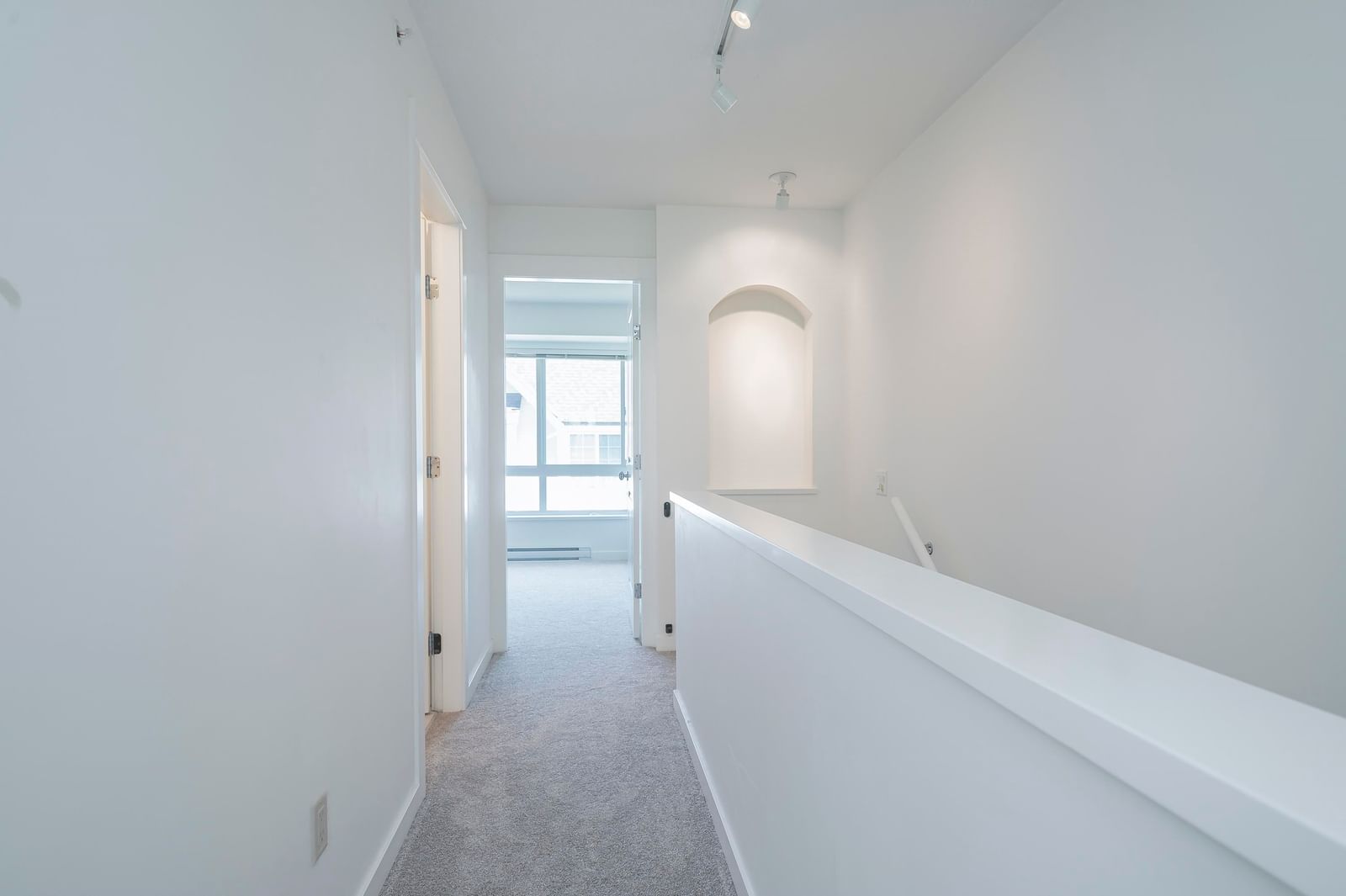 Listing Image 30