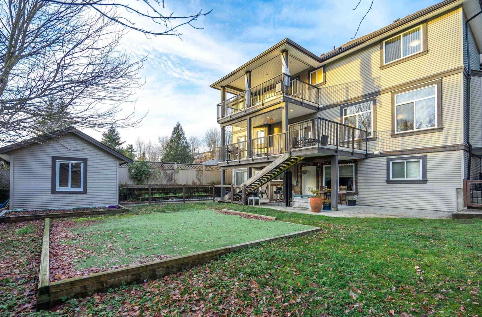 Listing Image 12