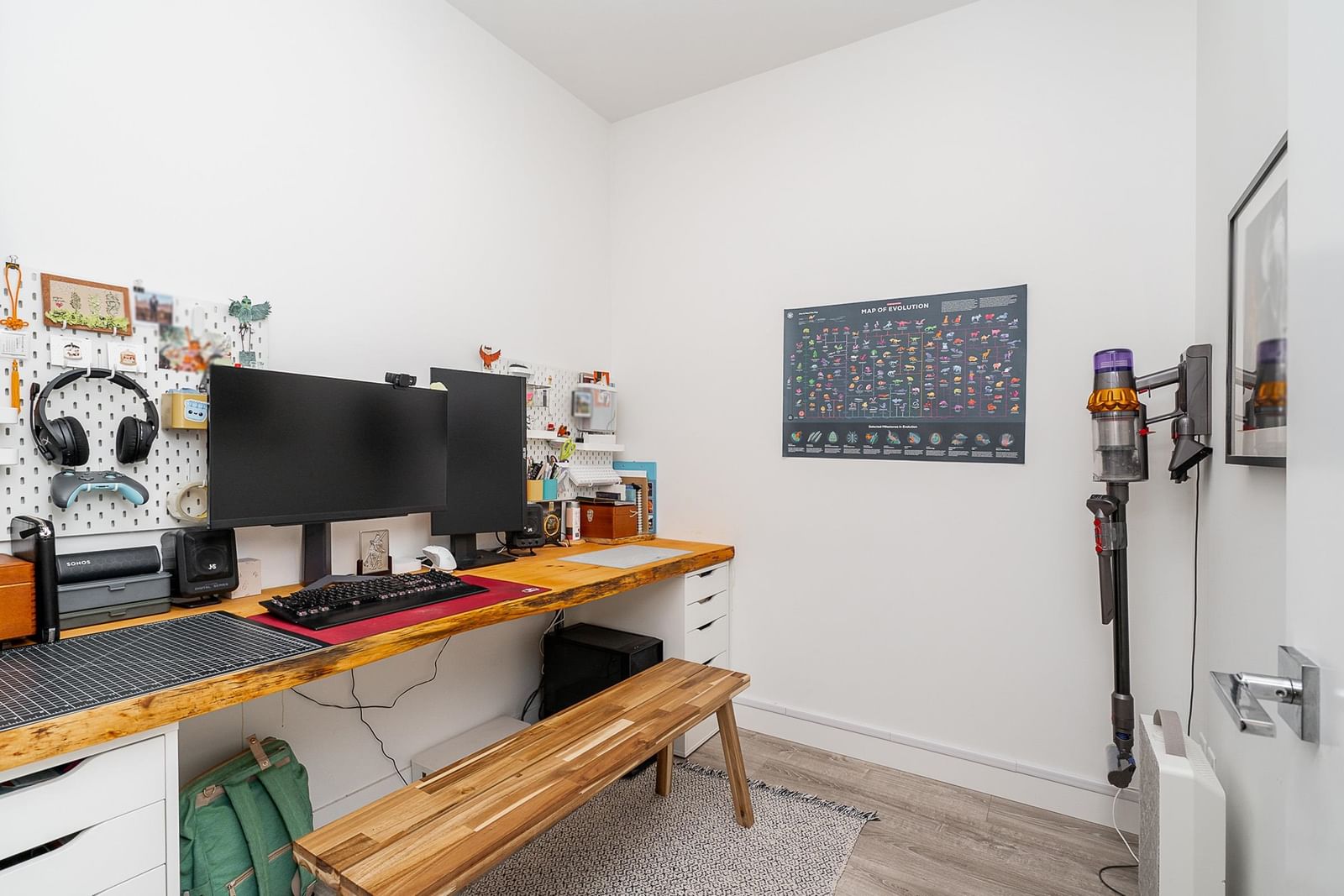 Listing Image 16
