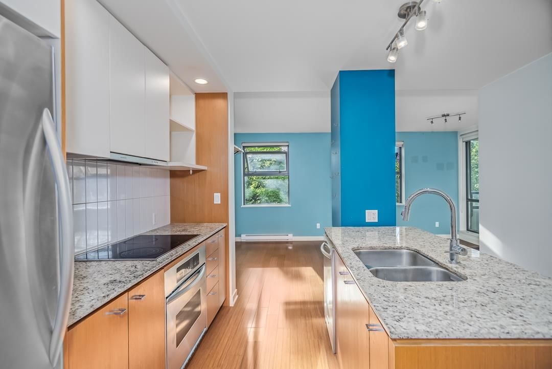 Listing Image 9