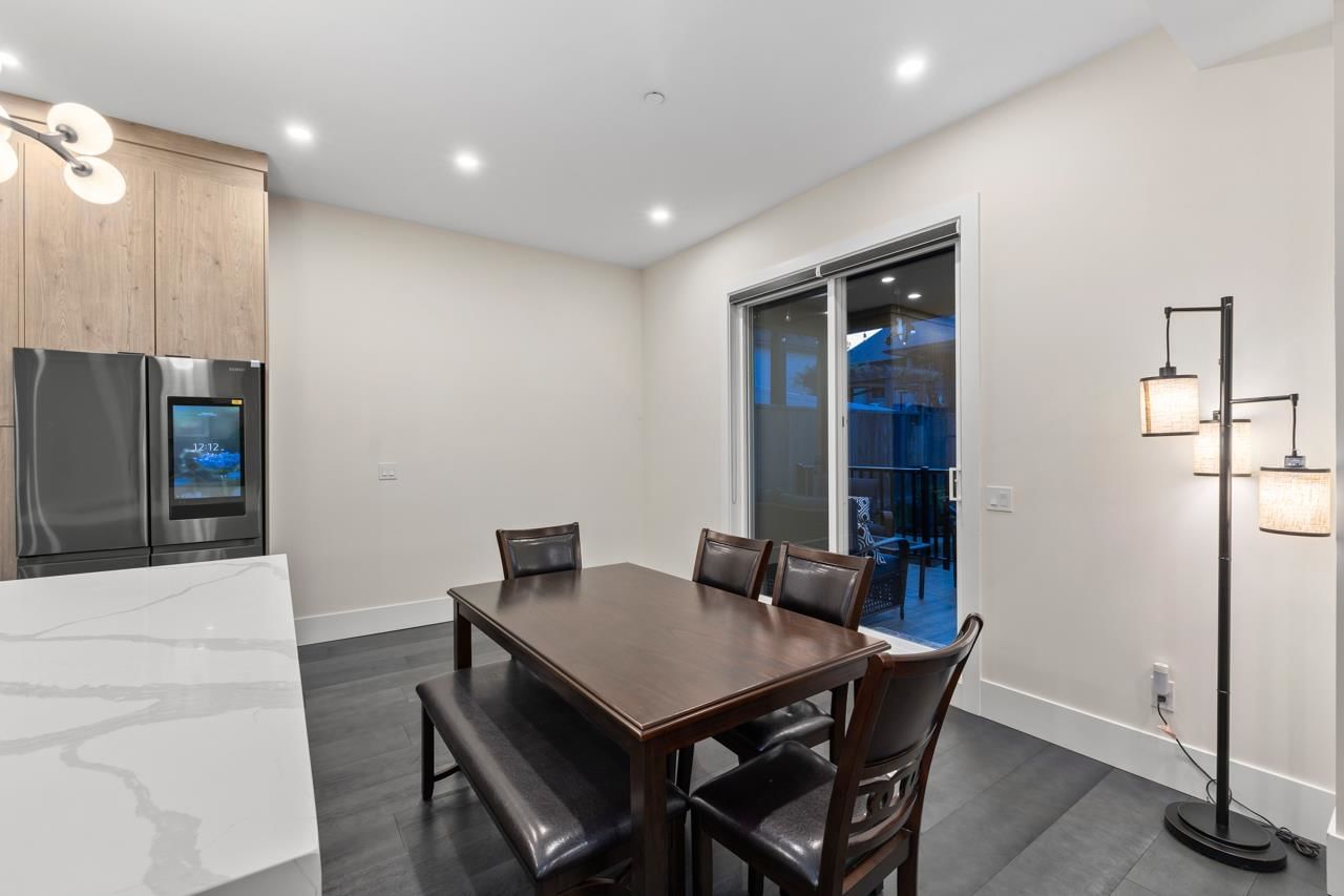Listing Image 9