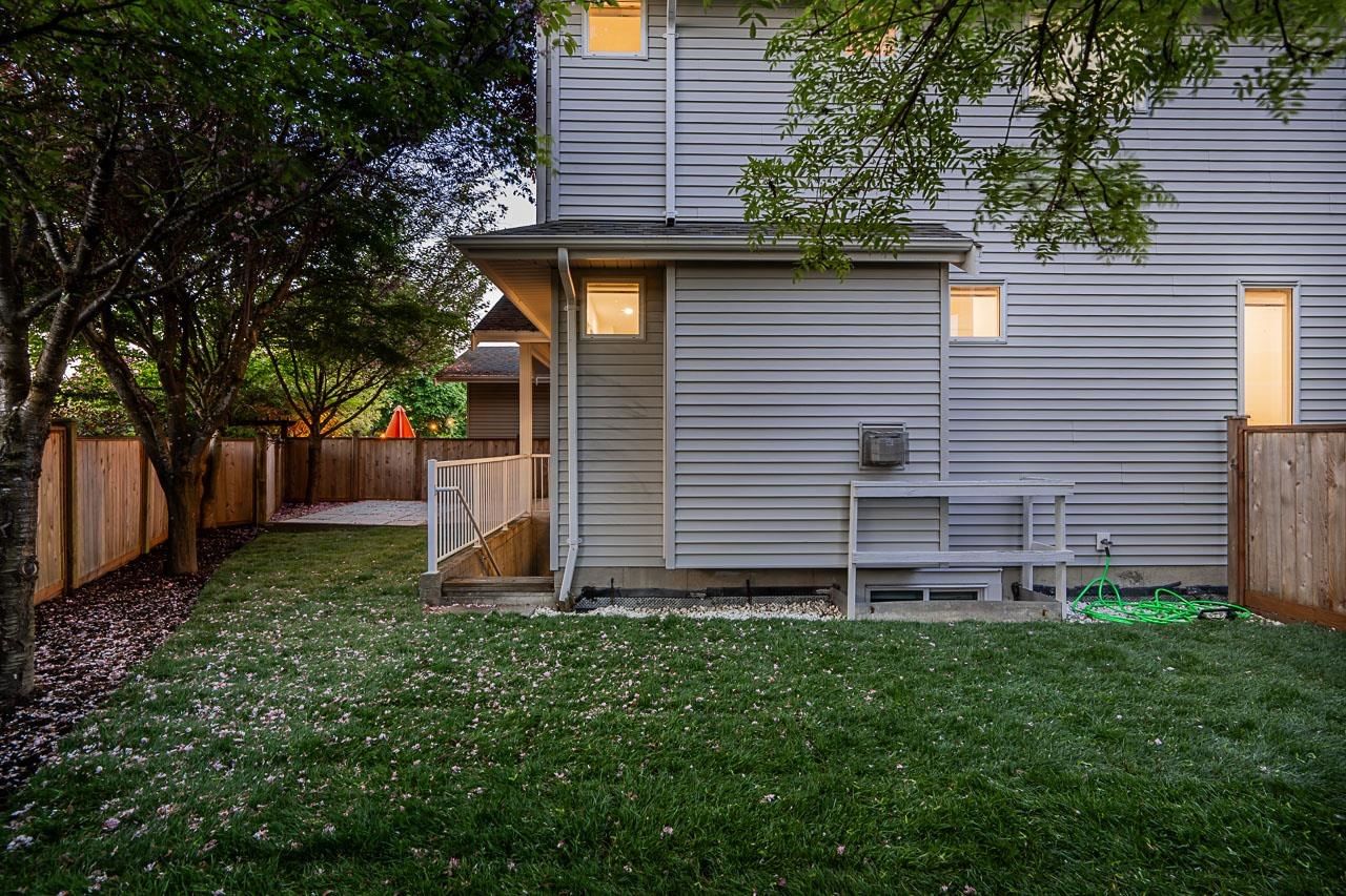 Listing Image 33