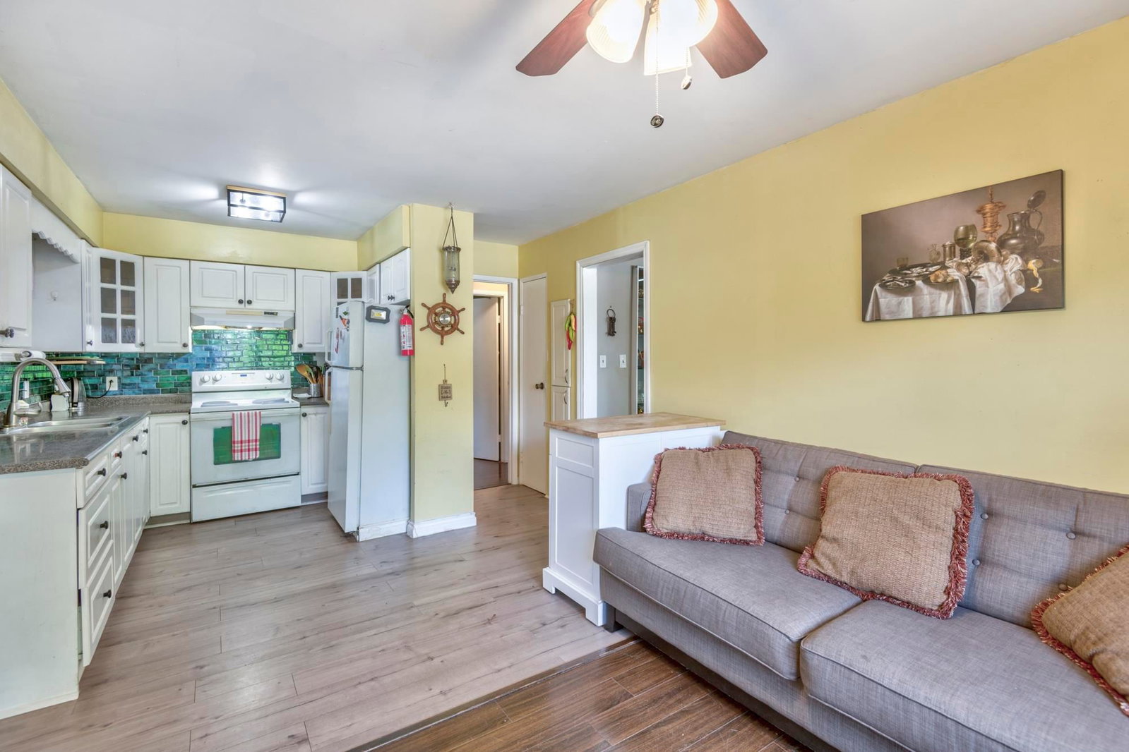 Listing Image 21