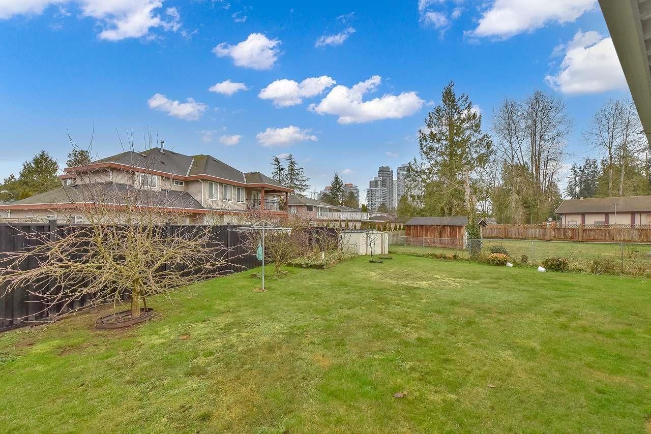 Listing Image 11