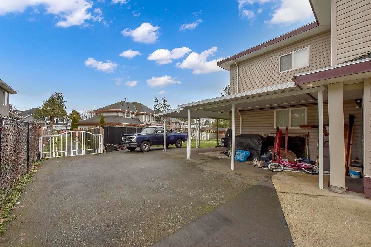 Listing Image 12