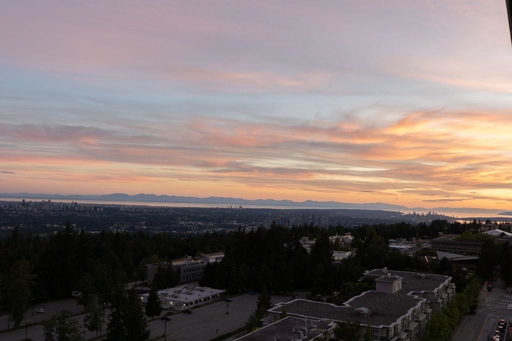 Listing Image 26