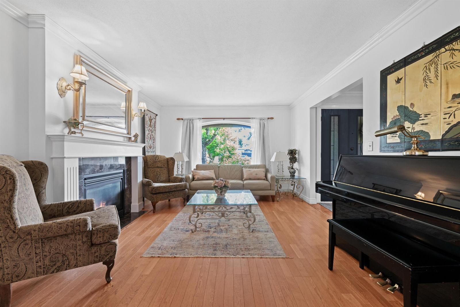 Listing Image 12