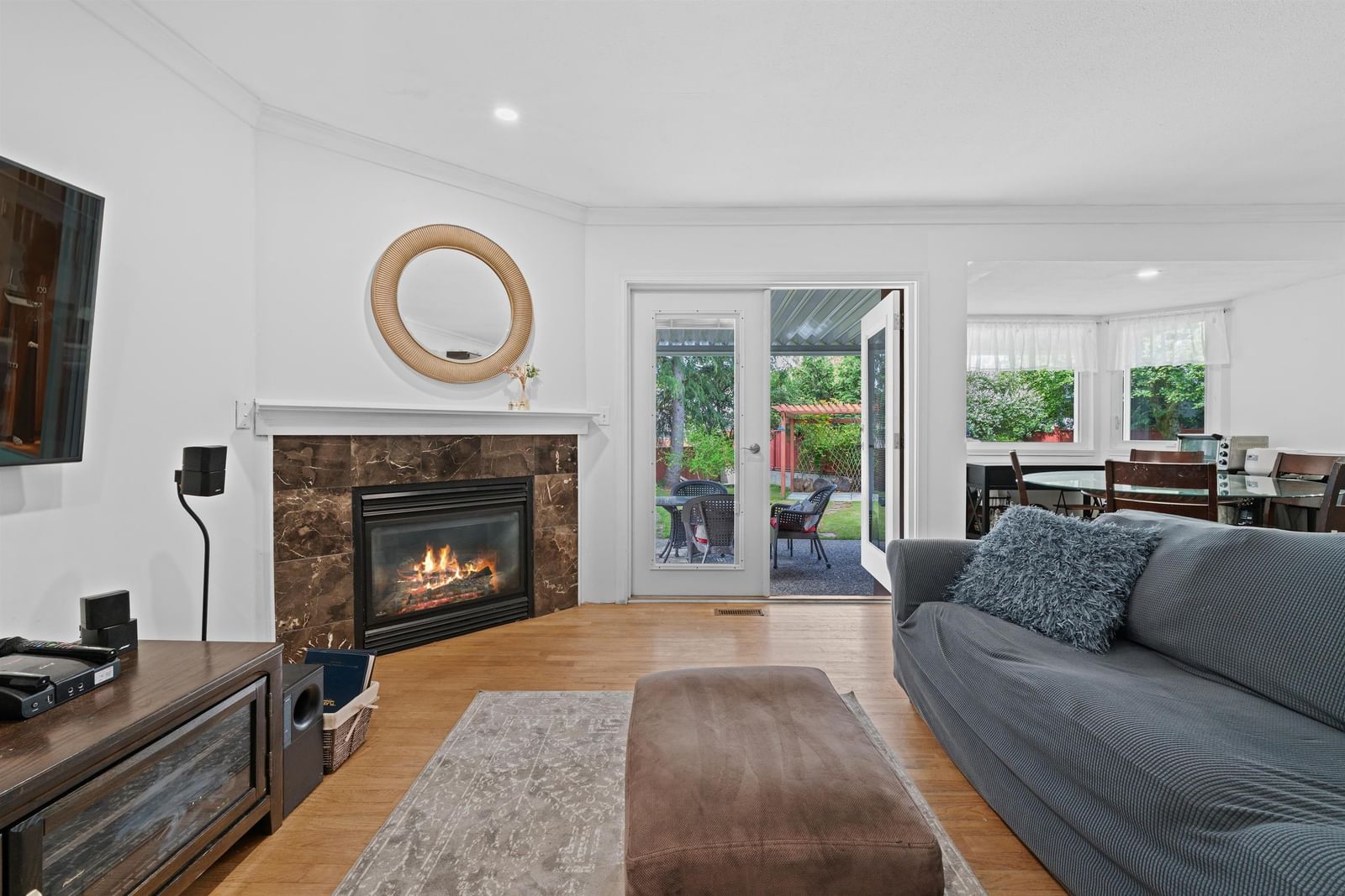 Listing Image 19