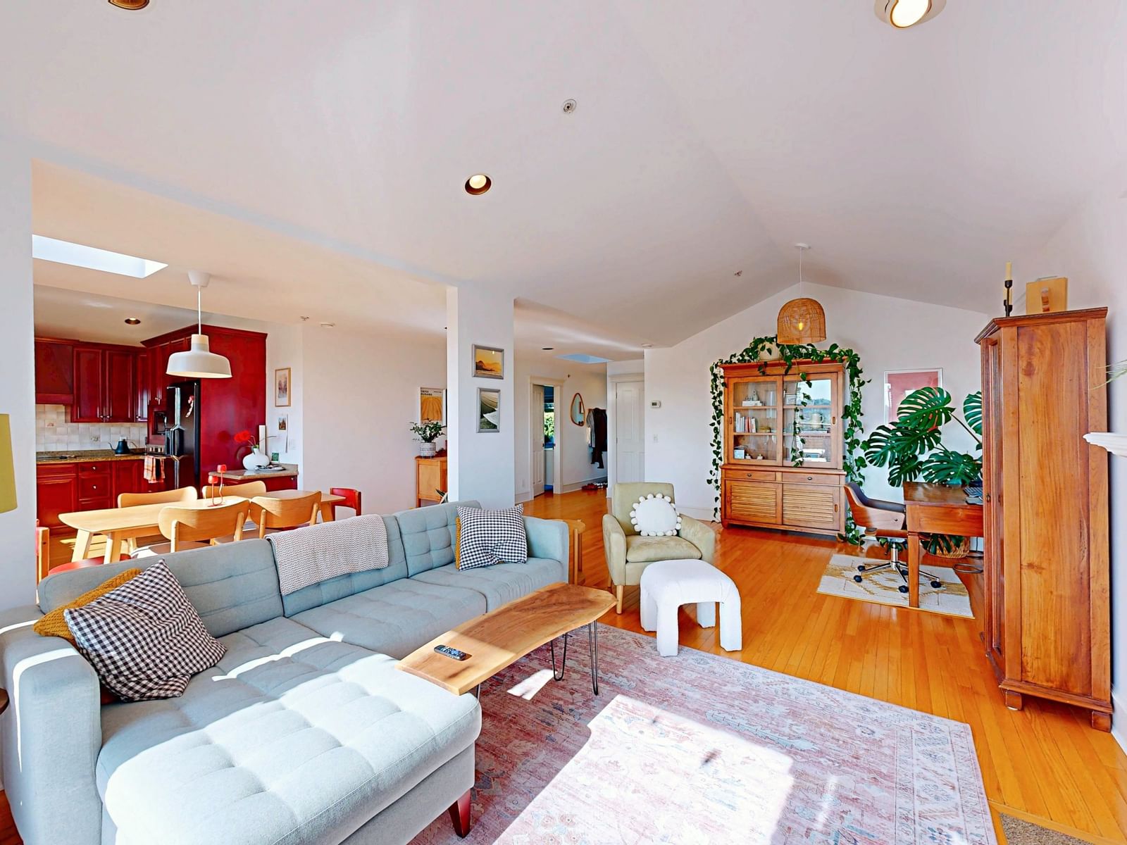 Listing Image 25