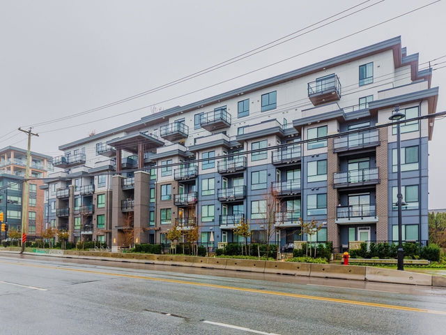605 - 700 Clarke Rd