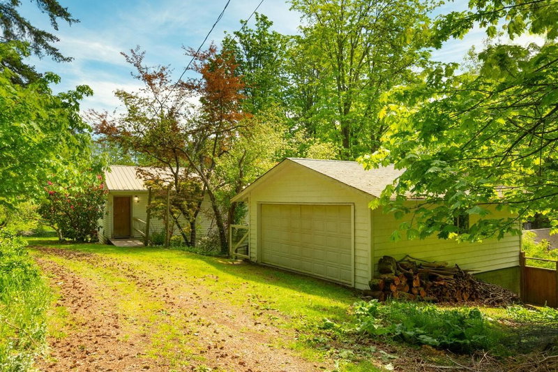 508 Collins Road