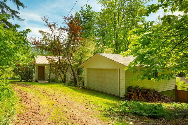 508 Collins Road