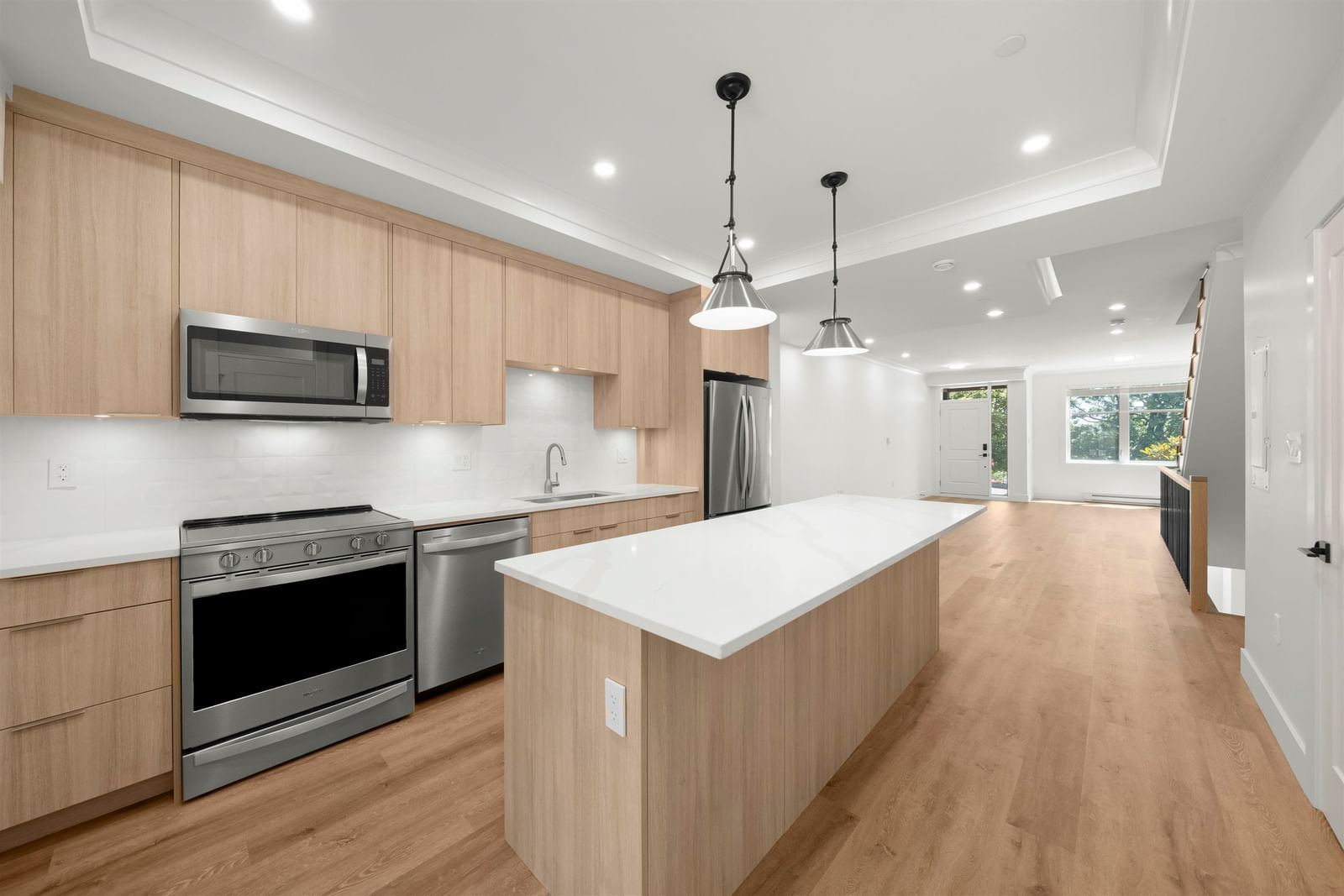 Listing Image 8