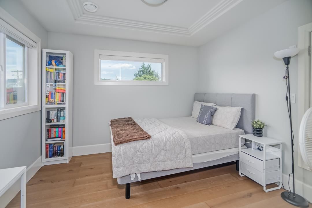 Listing Image 29