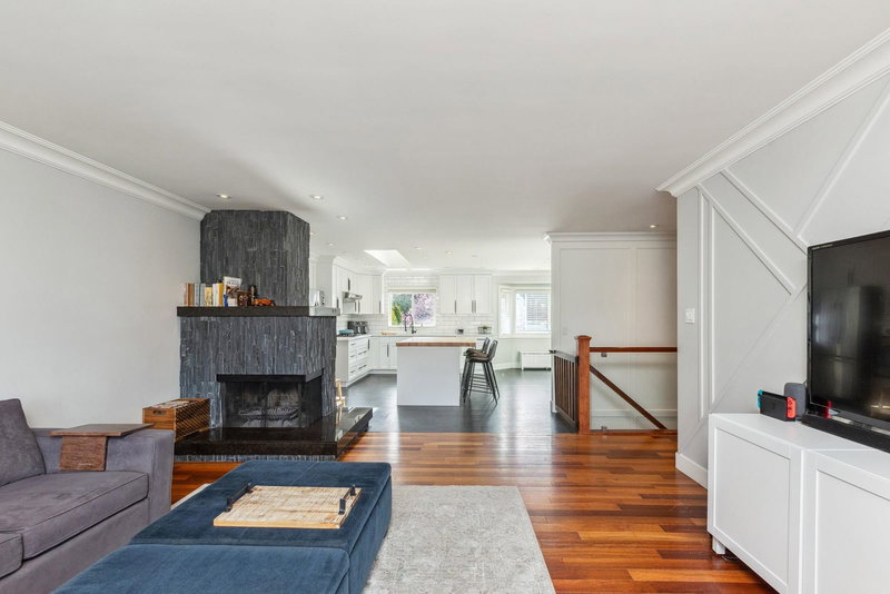 14418 16a Avenue, Surrey, V4A 5T8 | Image 3