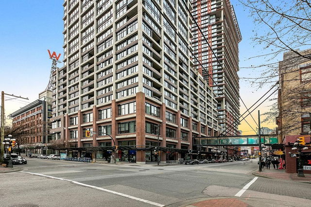 2801 - 108 Cordova Street
