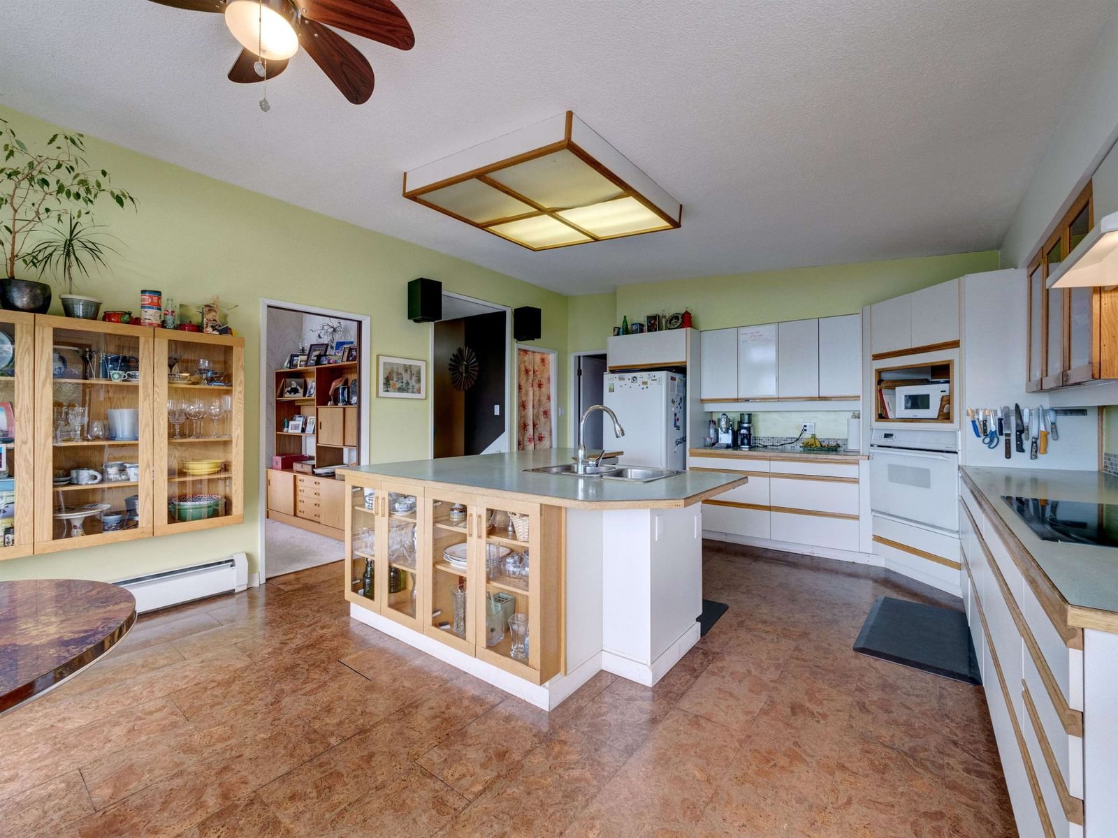 Listing Image 16