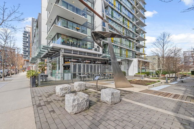 311 - 159 2nd Avenue W
