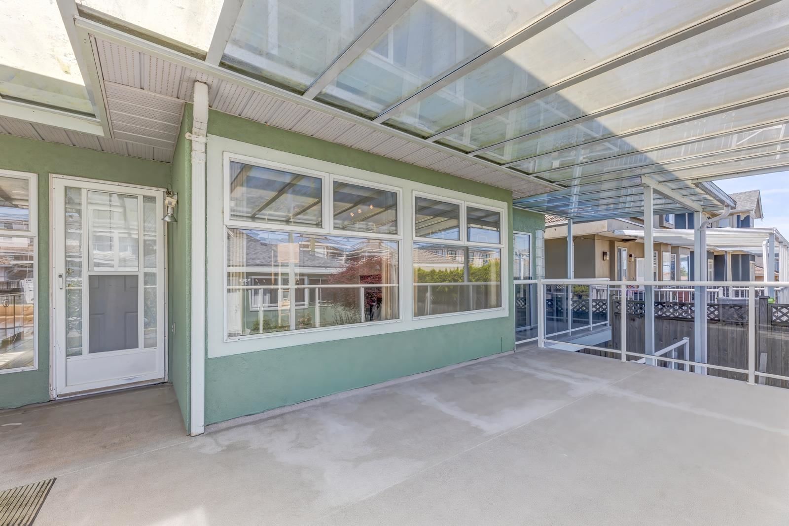 Listing Image 14