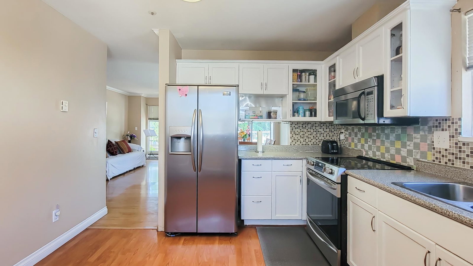 Listing Image 14